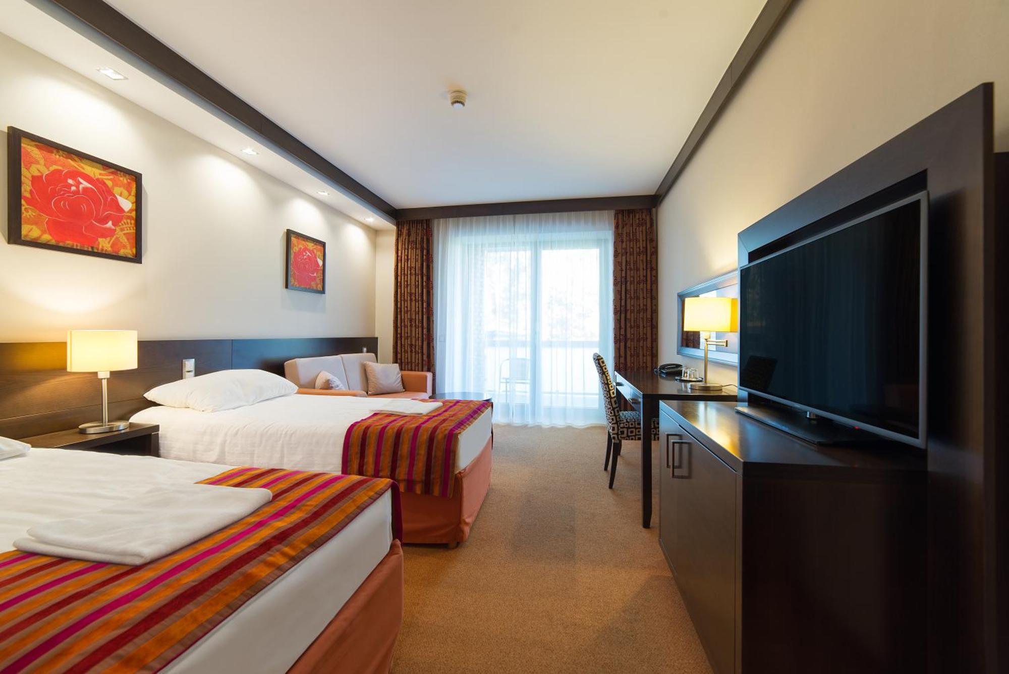 Hotel Pagony Wellness นีเรกฮาซา ภายนอก รูปภาพ